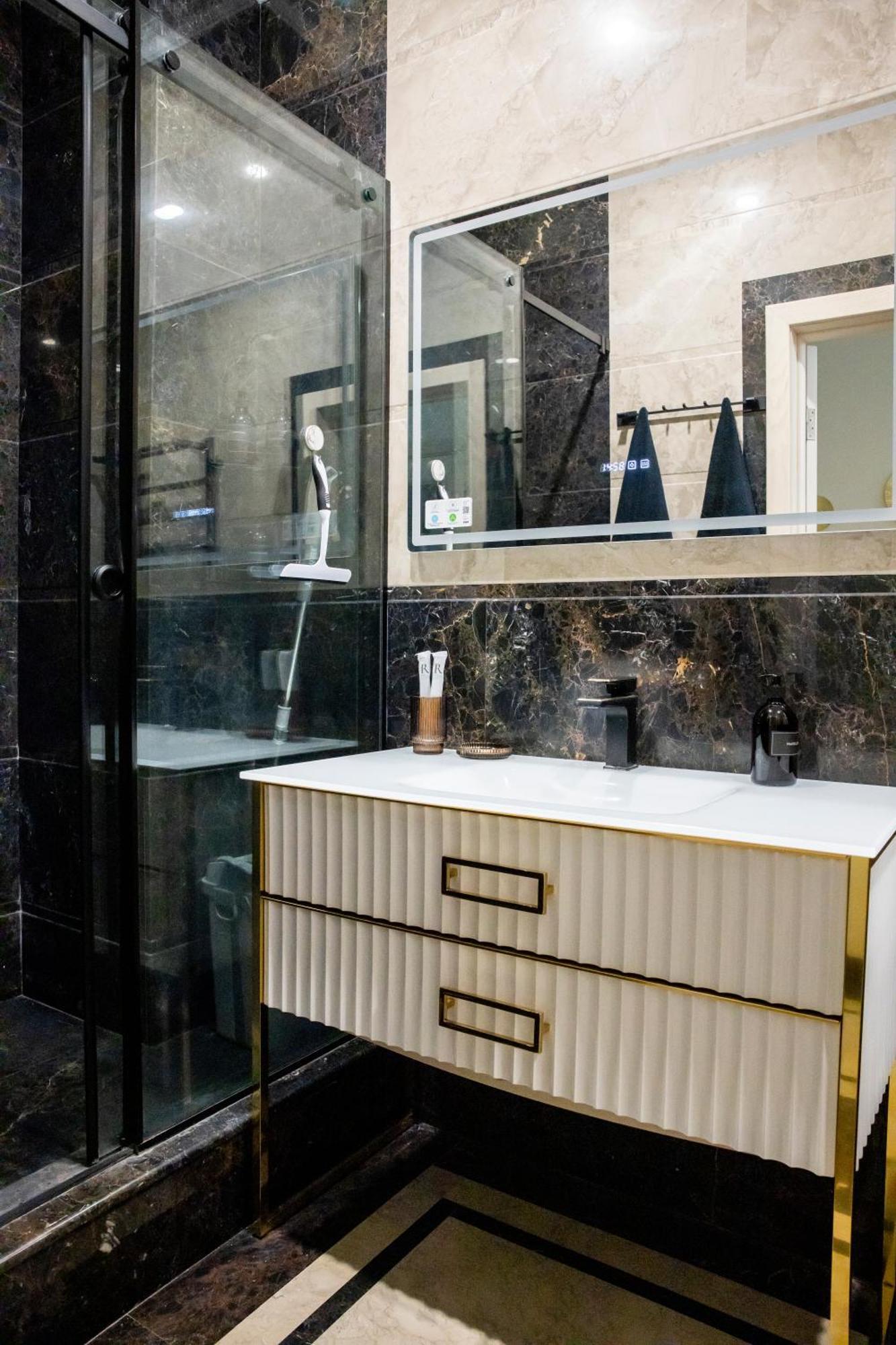 Apartment 4elements - One Br On Republic Square